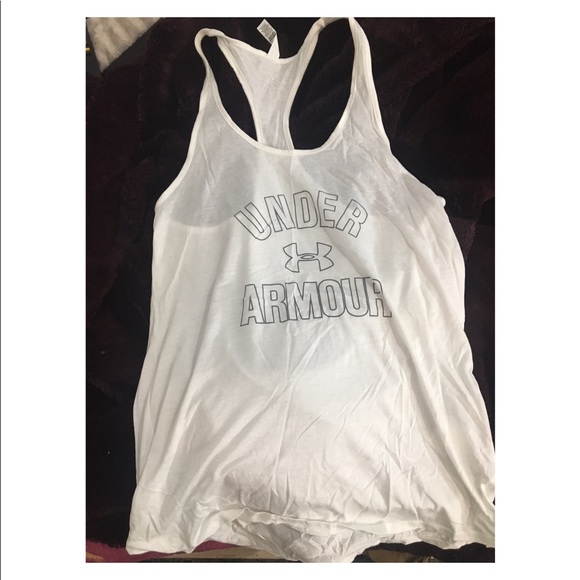 Under Armour Tops - UNDER ARMOUR WORKOUT TANK